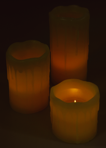 LED Echtwachs-Kerze, 3er-Pack, Ø 5cm, Höhe 5, 7 und 10cm
