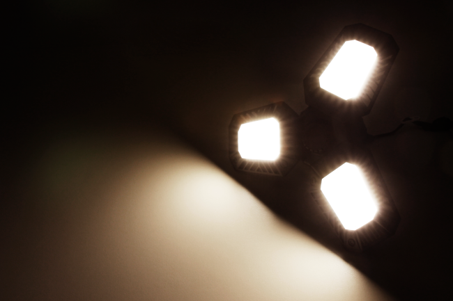 LED-Lampe McShine, E27, 73W, 7000lm, für z.B. Garage, Werkstatt oder Keller

